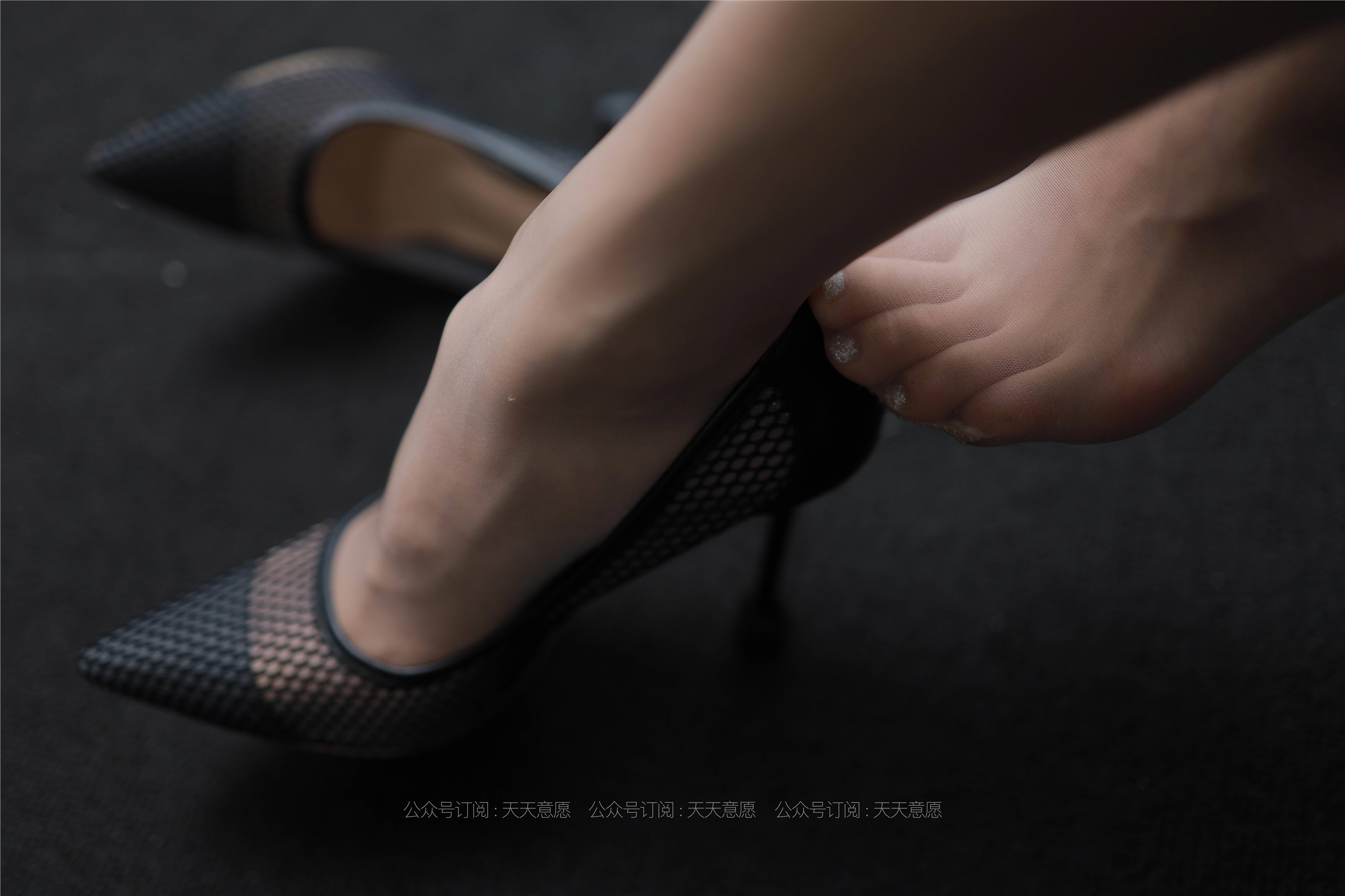 IESS异思趣向  2021.08.03 丝享家878：小六《邻家少女爱看书》